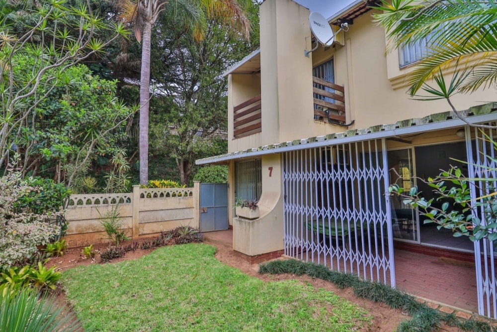 Townhouse to rent in Amanzimtoti - 1WB1738137