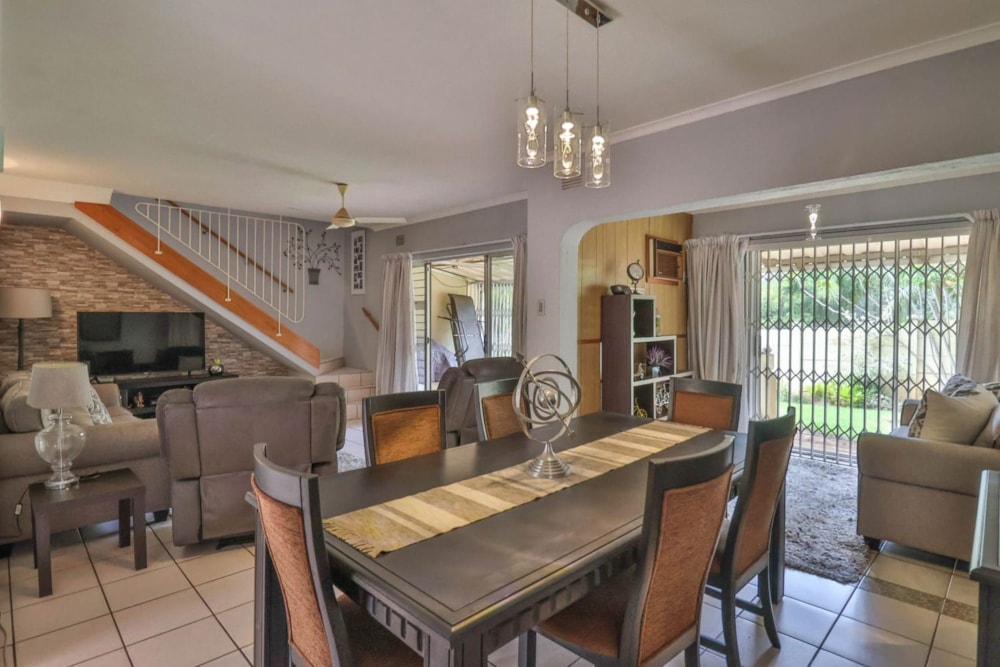 Townhouse to rent in Amanzimtoti - 1WB1738137