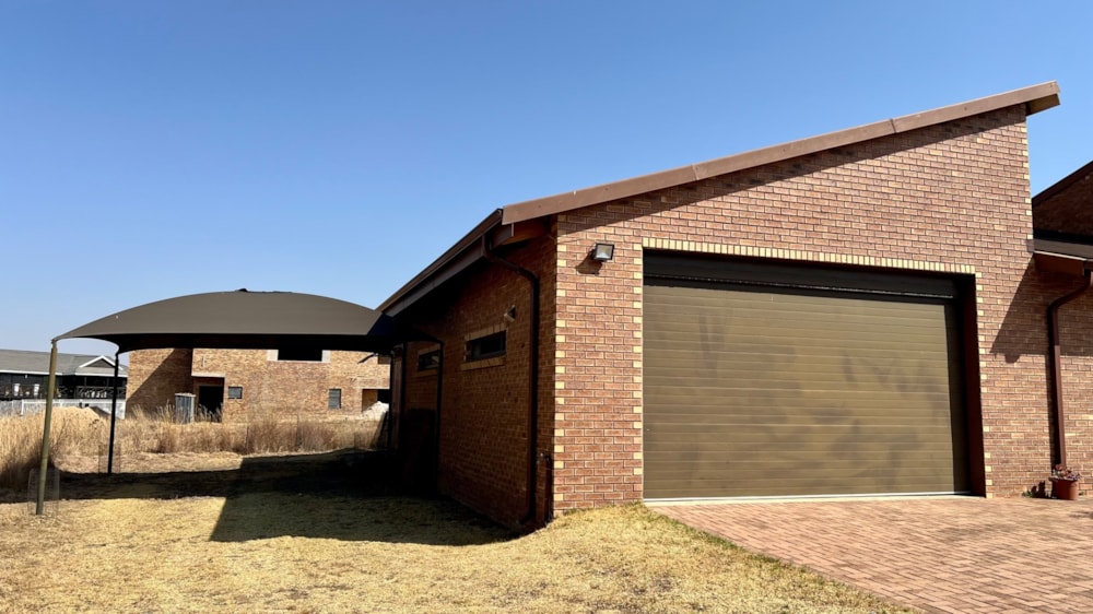 Security estate home for sale in Summer Place Estate - PRN1715391