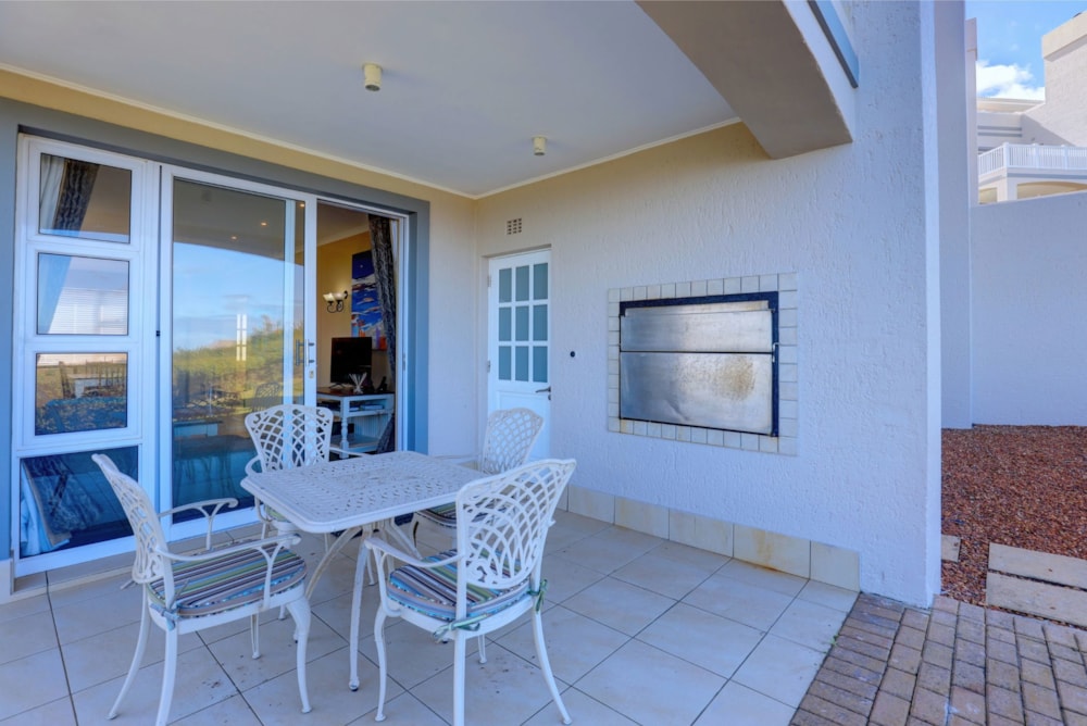Apartment for sale in Pinnacle Point Golf Estate - 1MB1671725