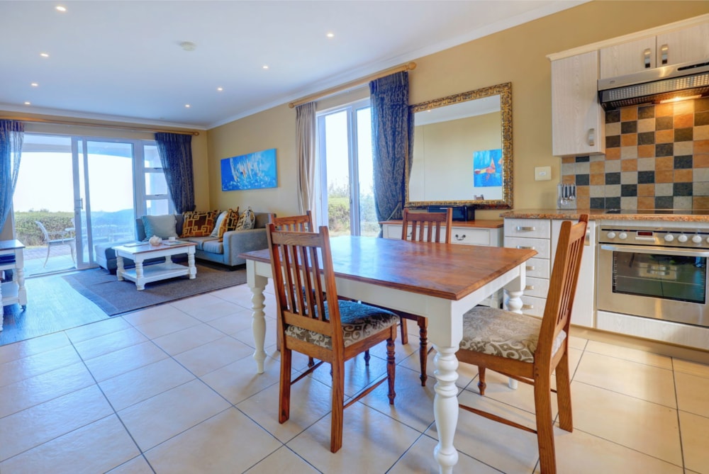 Apartment for sale in Pinnacle Point Golf Estate - 1MB1671725