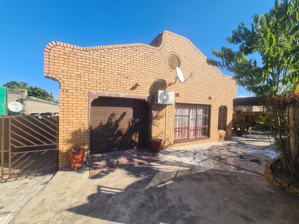 House for sale in Kamhlushwa - 1NK1669083