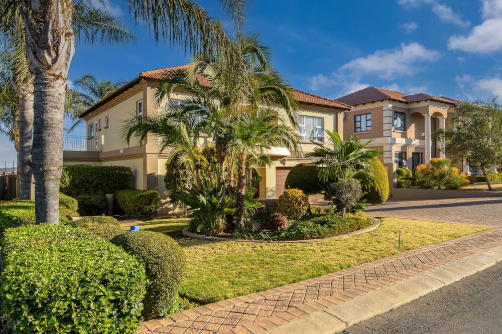 Security estate home sold in Aspen Hills Nature Reserve - 1GV1669136 Security estate home sold in Aspen Hills Nature Reserve - 1GV1669136