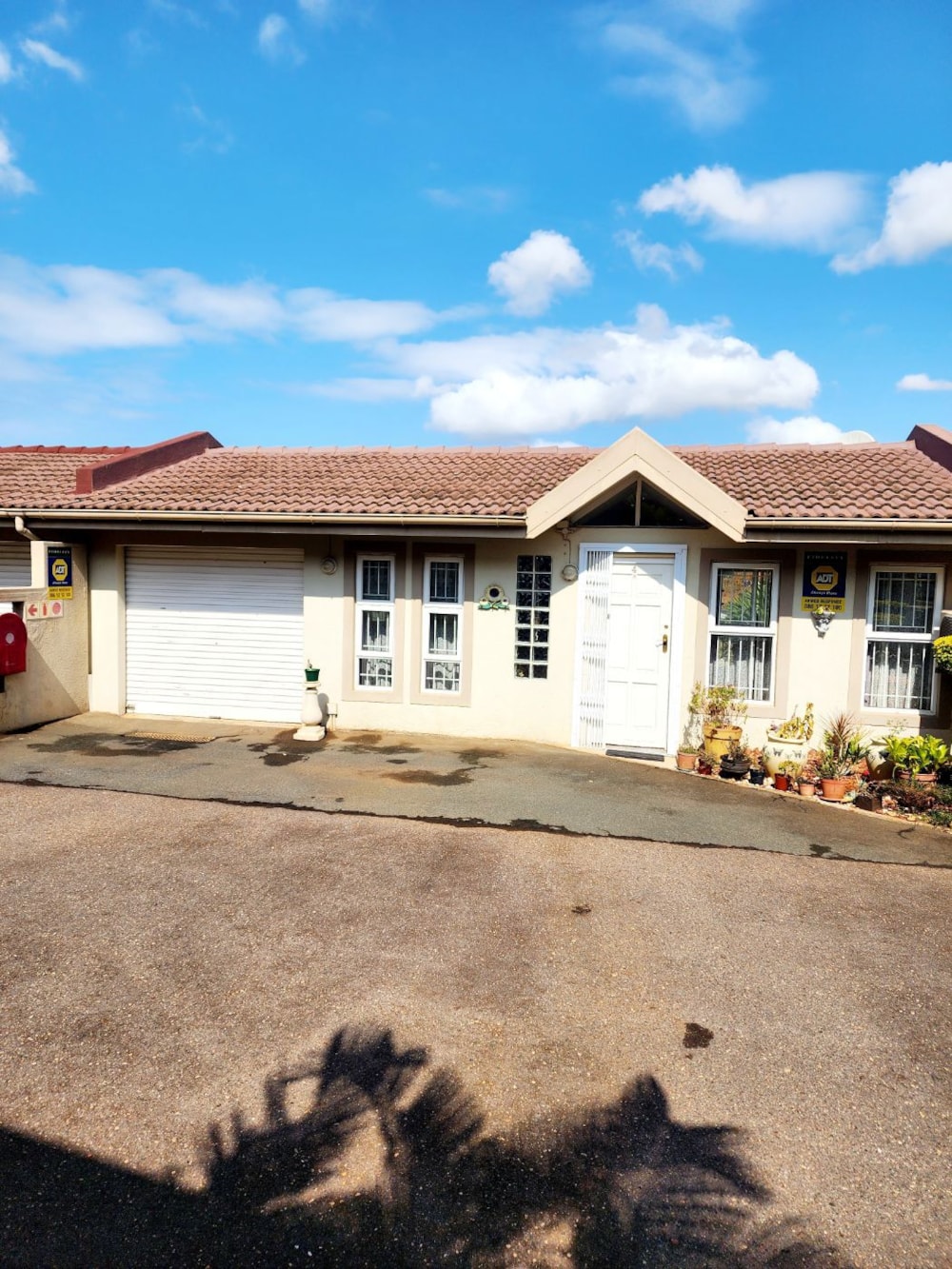 Townhouse for sale in Sunningdale, uMhlanga - 1ND1670943 Townhouse for sale in Sunningdale, uMhlanga - 1ND1670943