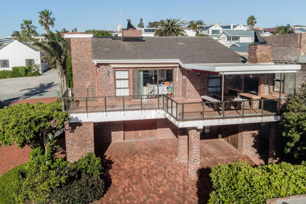 House for sale in Middedorp, Langebaan - LA1667814