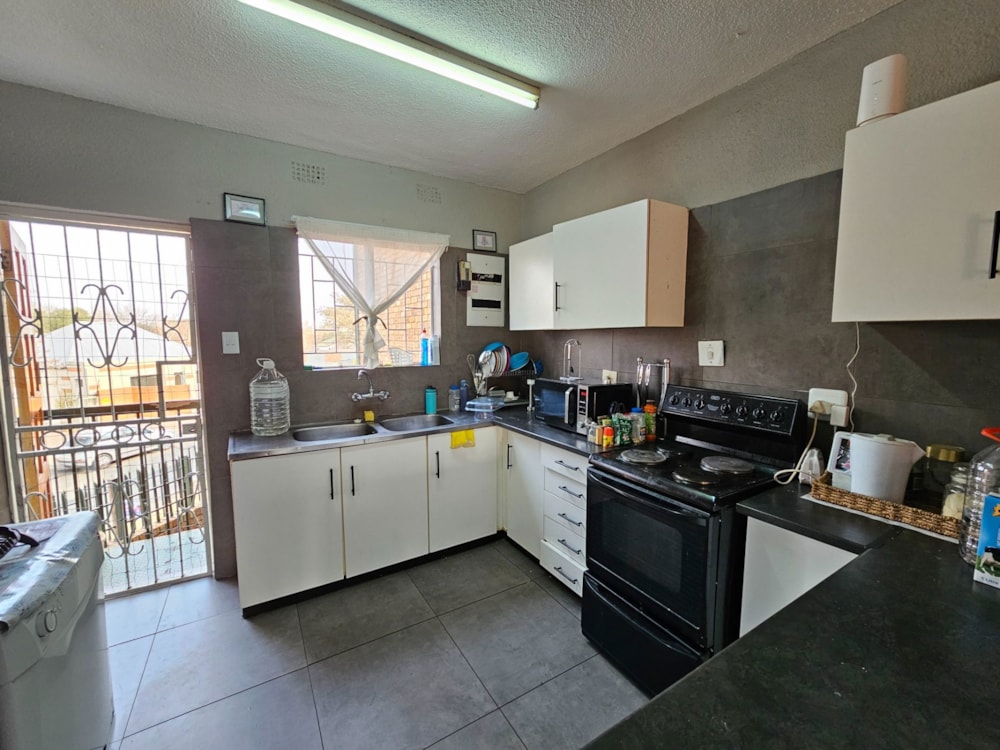Apartment for sale in Heidelberg, Gauteng - 1SP1701268