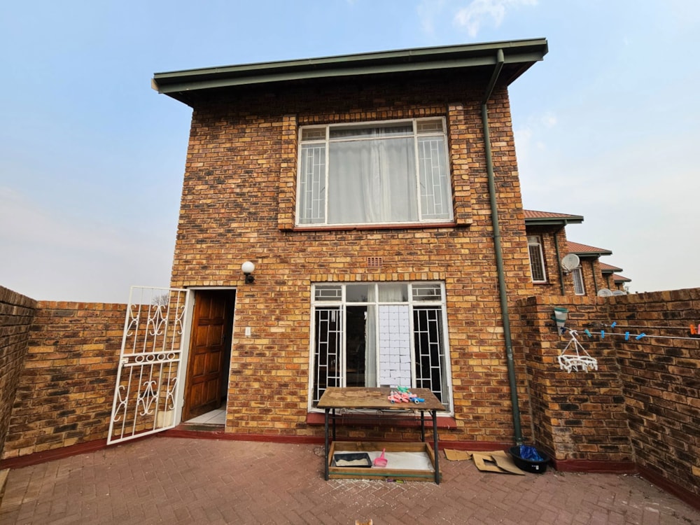 Apartment for sale in Heidelberg, Gauteng - 1SP1701268