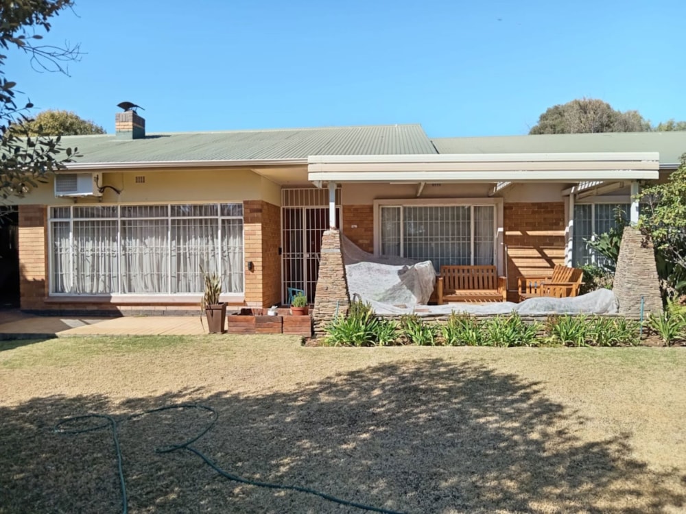 House for sale in Universitas - 1BX1671380