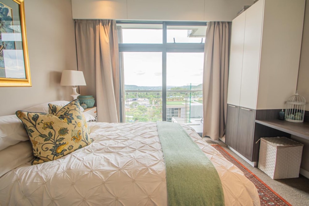 Apartment sold in Menlyn - PT1670211