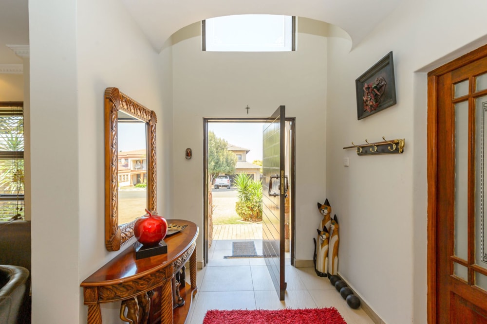 Security estate home sold in Aspen Hills Nature Reserve - 1GV1670810 Security estate home sold in Aspen Hills Nature Reserve - 1GV1670810