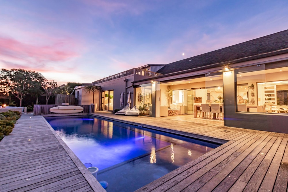 Double-storey house sold in Lake Michelle - FH1670512 Double-storey house sold in Lake Michelle - FH1670512