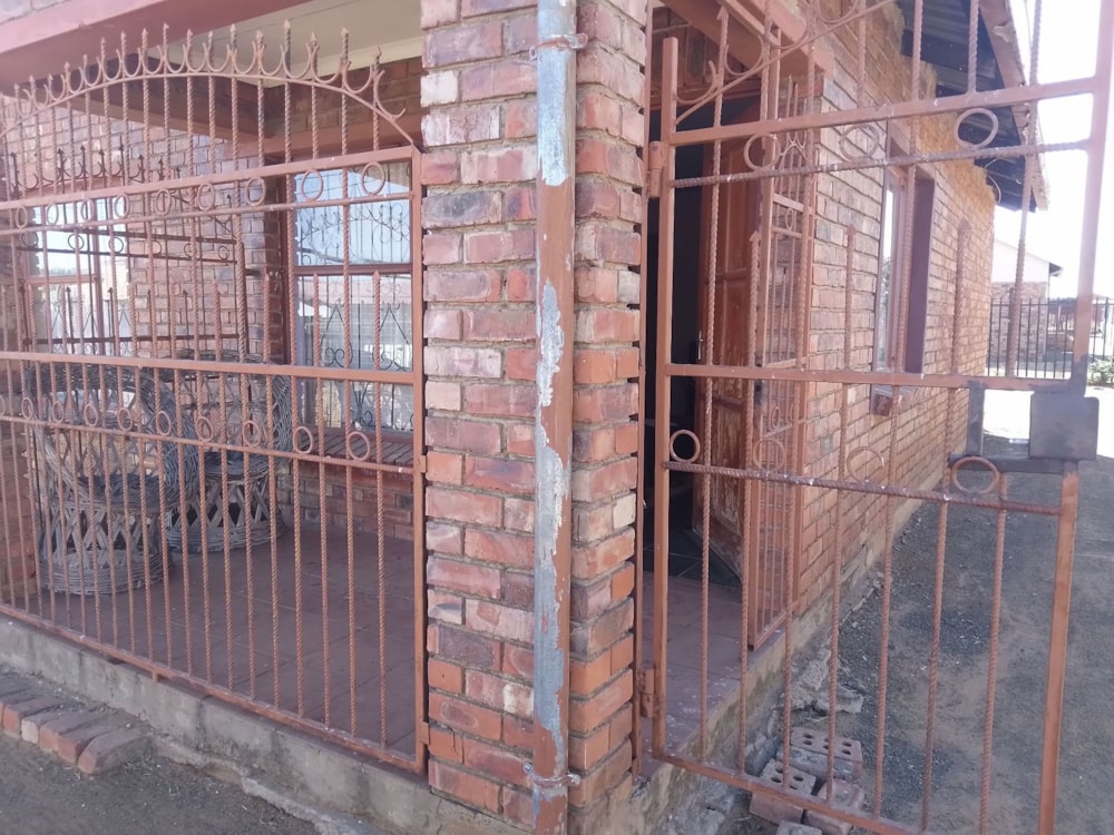 House for sale in Bloemanda - 1BX1668753