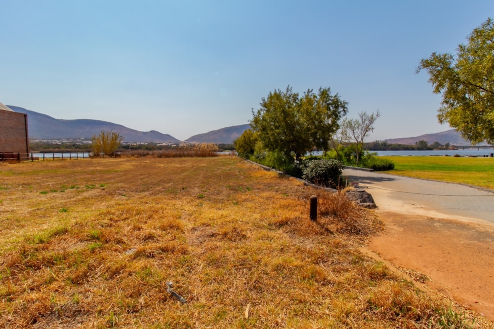 Vacant land sold in The Coves - 1HR1671800 Vacant land sold in The Coves - 1HR1671800