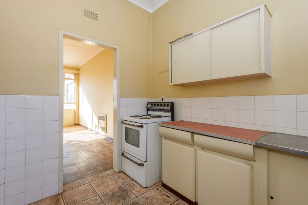 Bachelor apartment sold in Rhodesfield - KTP1670077 Bachelor apartment sold in Rhodesfield - KTP1670077