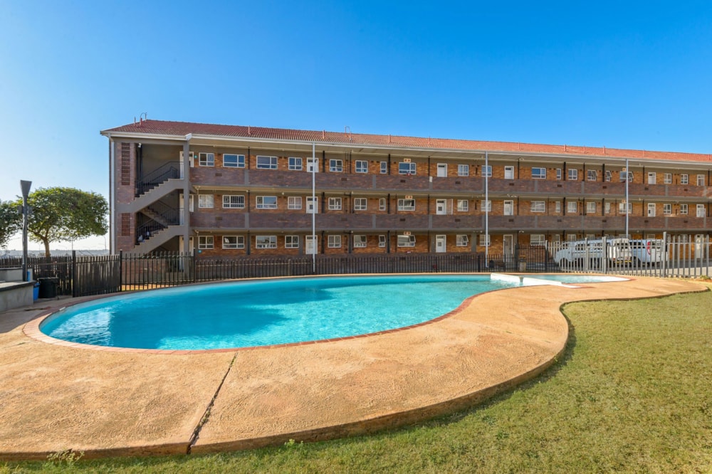 Bachelor apartment sold in Rhodesfield - KTP1670077 Bachelor apartment sold in Rhodesfield - KTP1670077