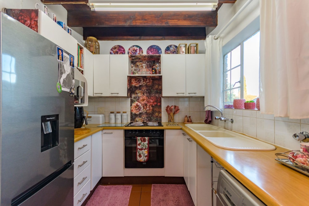 Townhouse sold in Van Riebeeck Park, Kempton Park - KTP1669492 Townhouse sold in Van Riebeeck Park, Kempton Park - KTP1669492