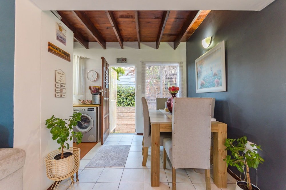 Townhouse sold in Van Riebeeck Park, Kempton Park - KTP1669492 Townhouse sold in Van Riebeeck Park, Kempton Park - KTP1669492