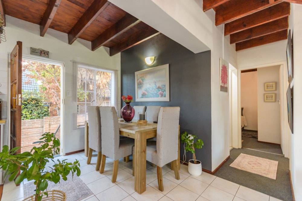 Townhouse sold in Van Riebeeck Park, Kempton Park - KTP1669492 Townhouse sold in Van Riebeeck Park, Kempton Park - KTP1669492