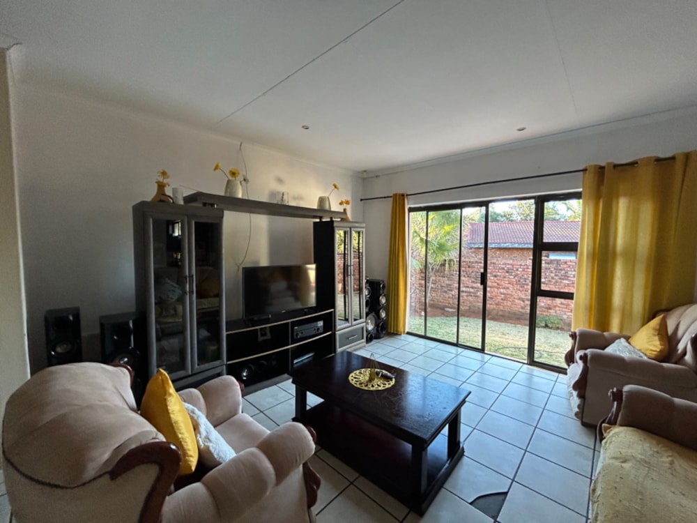 Townhouse sold in Barkly West - 1KJ1670476 Townhouse sold in Barkly West - 1KJ1670476