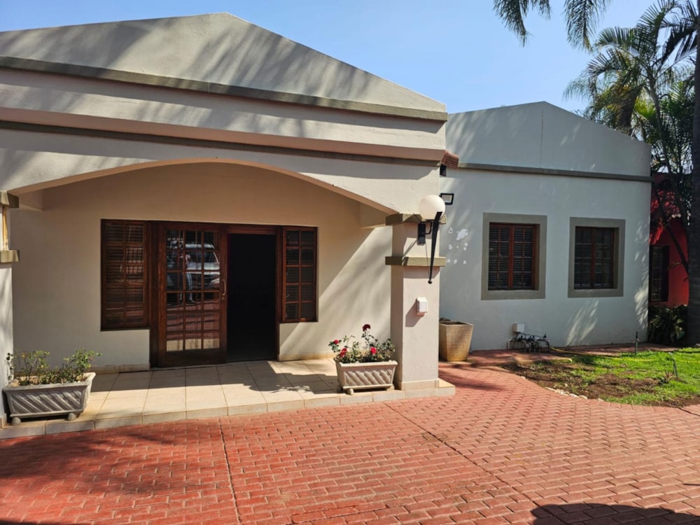 House for sale in Bendor Park - 1PS1668576 House for sale in Bendor Park - 1PS1668576