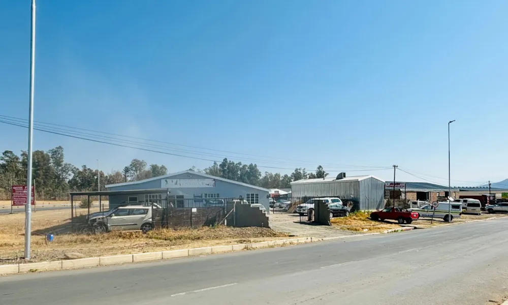 Commercial industrial property for sale in Matatiele, Eastern Cape - 1UB1671789 Commercial industrial property for sale in Matatiele, Eastern Cape - 1UB1671789