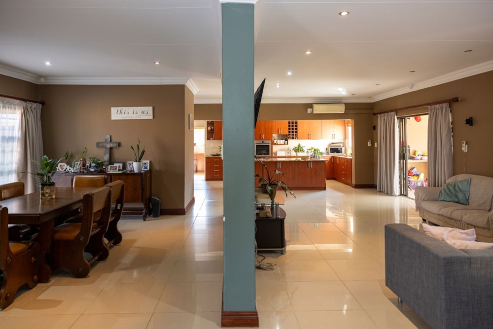 House sold in Hillcrest, Kimberley - 1KJ1587024 House sold in Hillcrest, Kimberley - 1KJ1587024