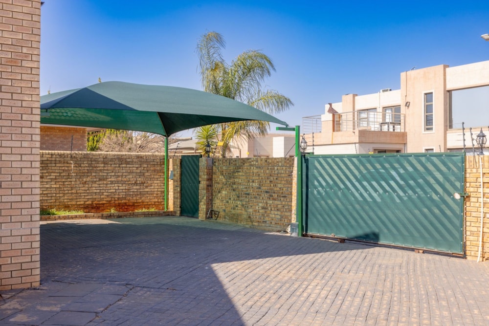 House sold in Hillcrest, Kimberley - 1KJ1587024 House sold in Hillcrest, Kimberley - 1KJ1587024
