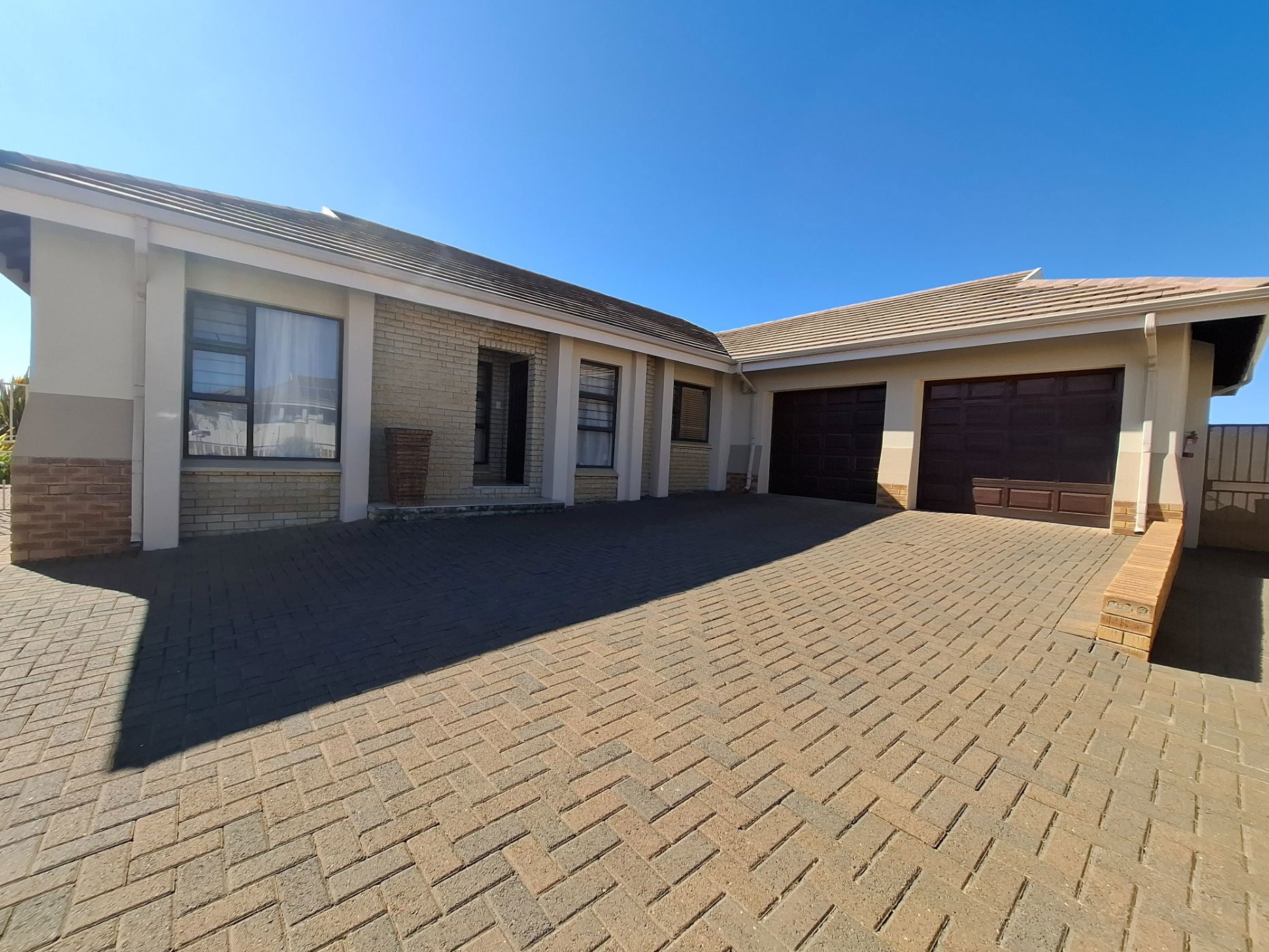 Apartment for sale in La Provence - 1BTH1670415