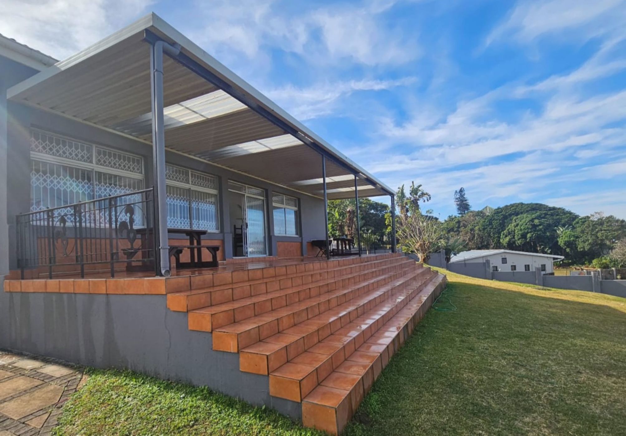 House for sale in Umtentweni - 1PSH1669418