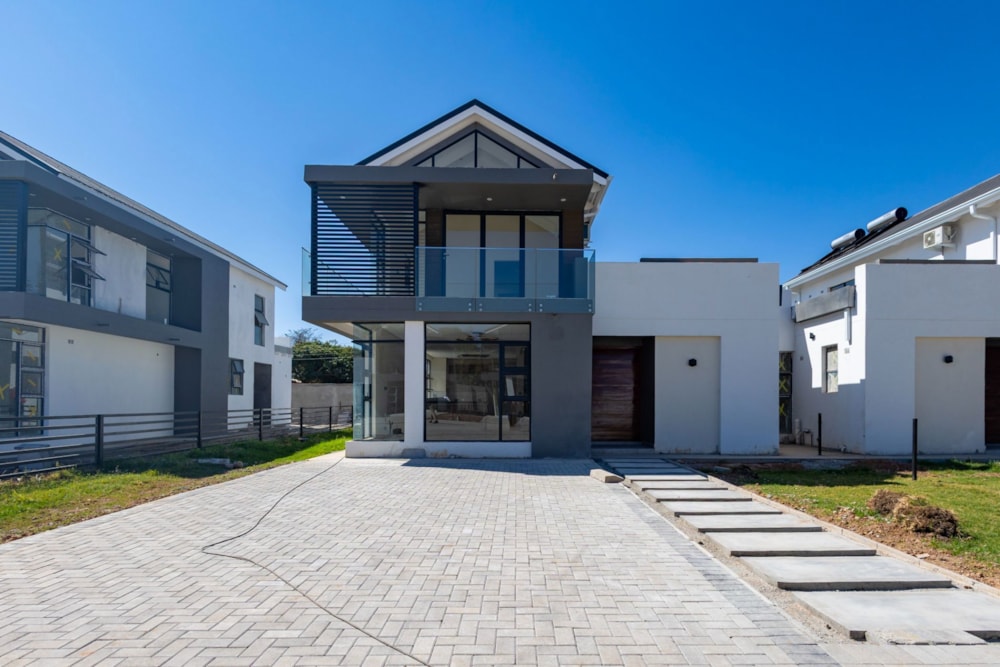 Double-storey cluster for sale in Mount Pleasant, Zimbabwe - 3ZB1616518 Double-storey cluster for sale in Mount Pleasant, Zimbabwe - 3ZB1616518