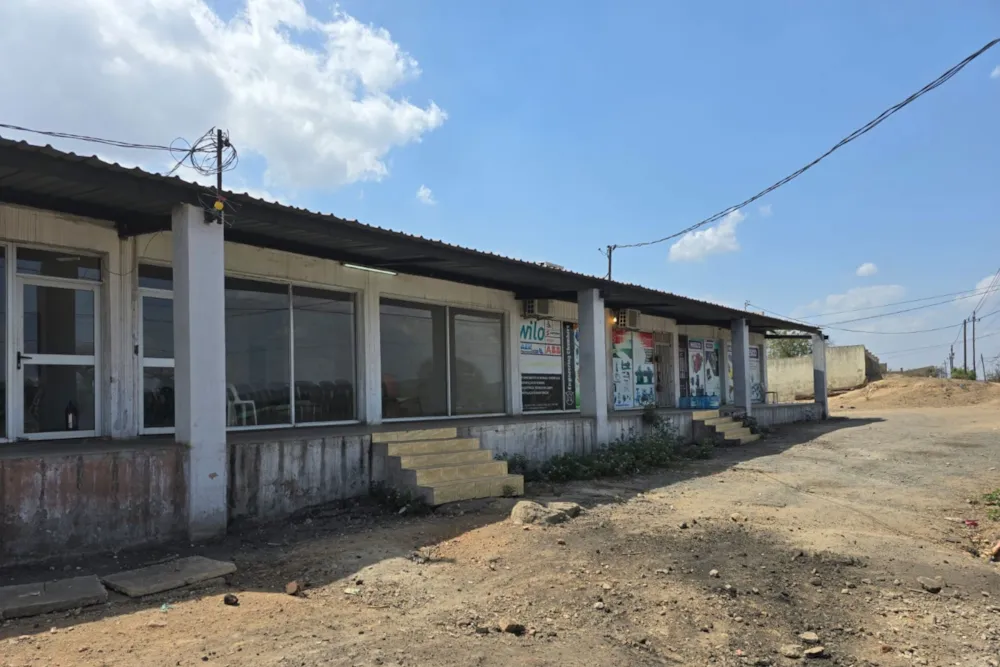 Commercial retail property for sale in Moatize, Mozambique - 3MQ1623074 Commercial retail property for sale in Moatize, Mozambique - 3MQ1623074