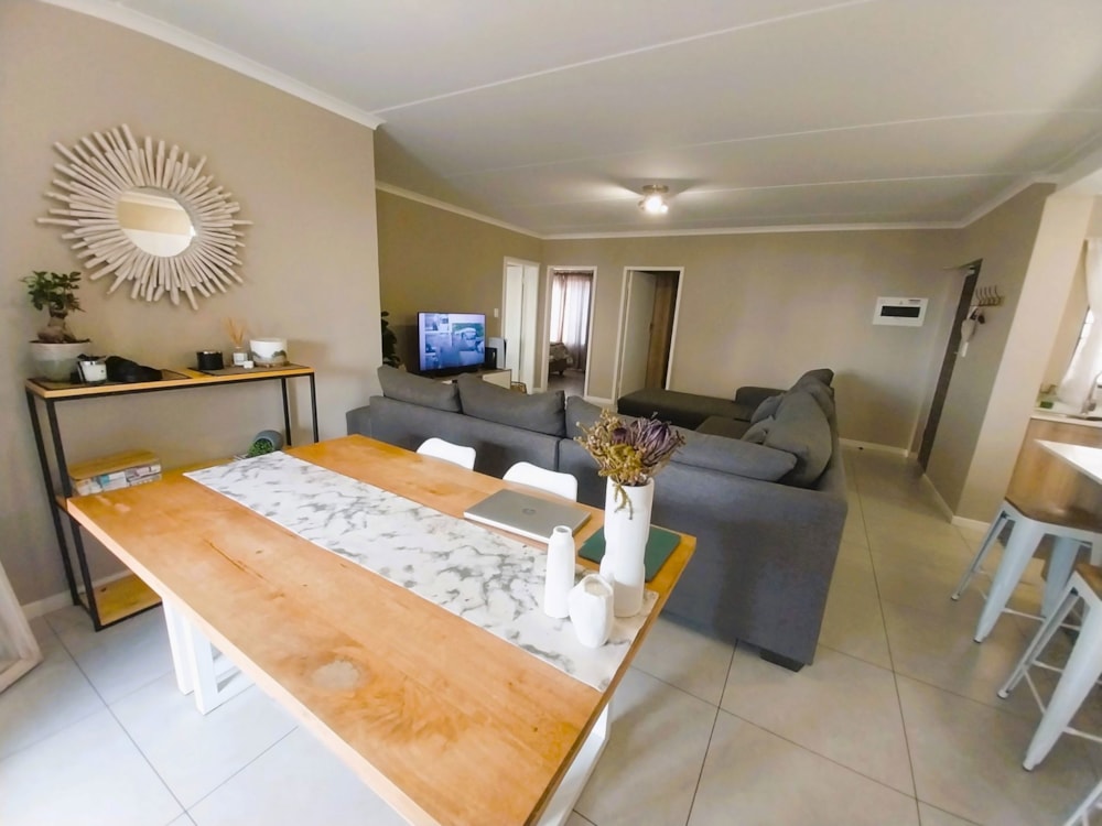 Townhouse sold in Golden Fields Estate - CN1670944 Townhouse sold in Golden Fields Estate - CN1670944