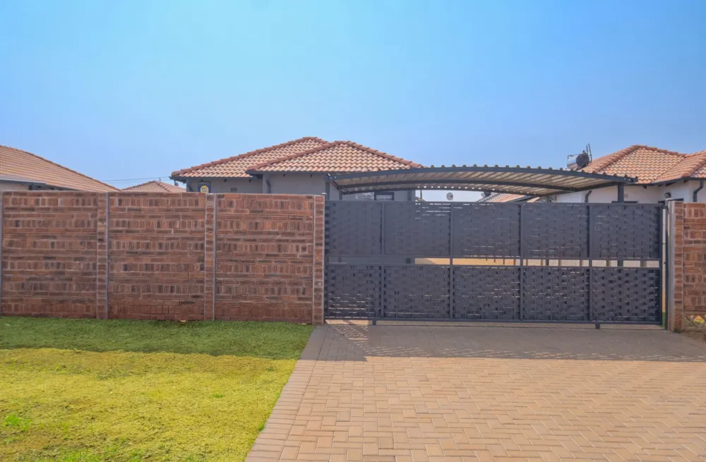 House sold in Protea Glen - RDT1667500 House sold in Protea Glen - RDT1667500