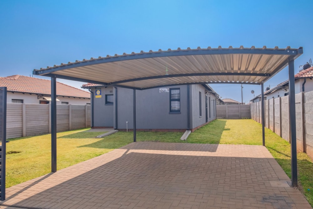 House for sale in Protea Glen - RDT1667500