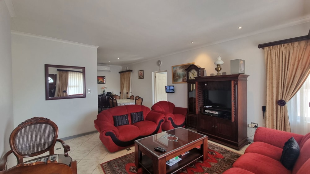 House for sale in Oslo Beach, Port Shepstone - 1PSH1669047 House for sale in Oslo Beach, Port Shepstone - 1PSH1669047