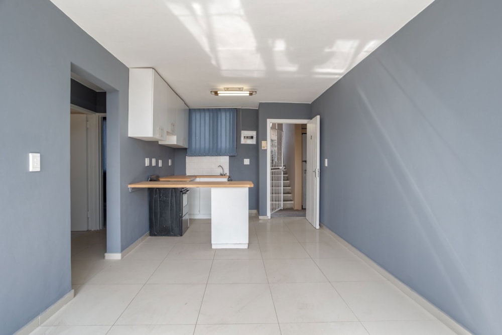 Apartment for sale in Bellair, KwaZulu-Natal - 1DA1671200 Apartment for sale in Bellair, KwaZulu-Natal - 1DA1671200