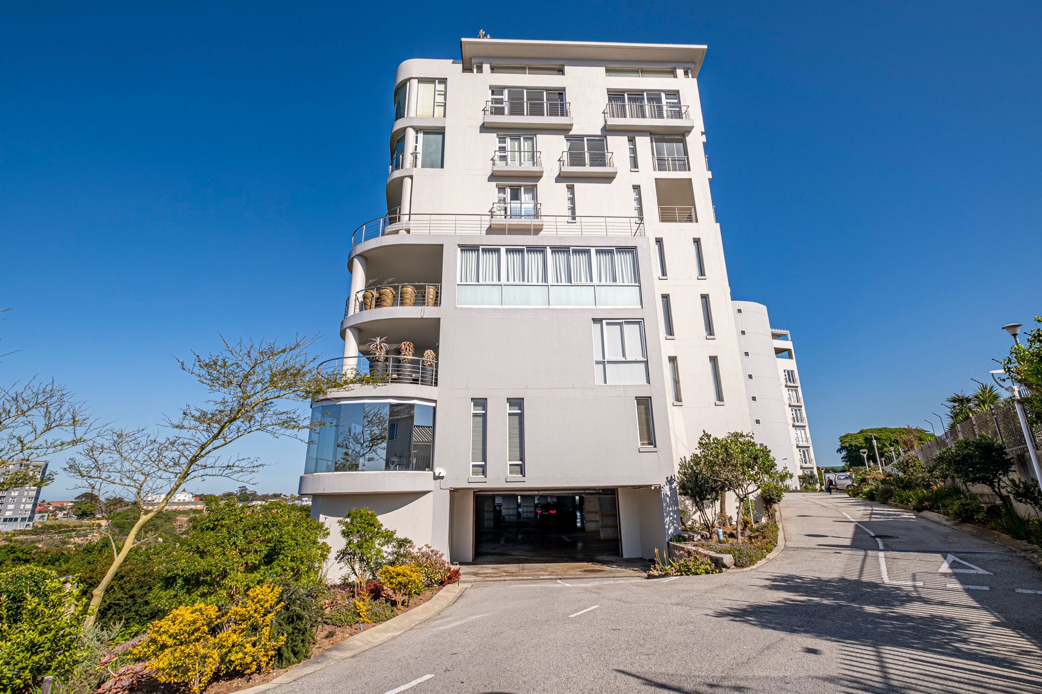 Penthouse apartment for sale in St Georges Park - 1PLZ1668554