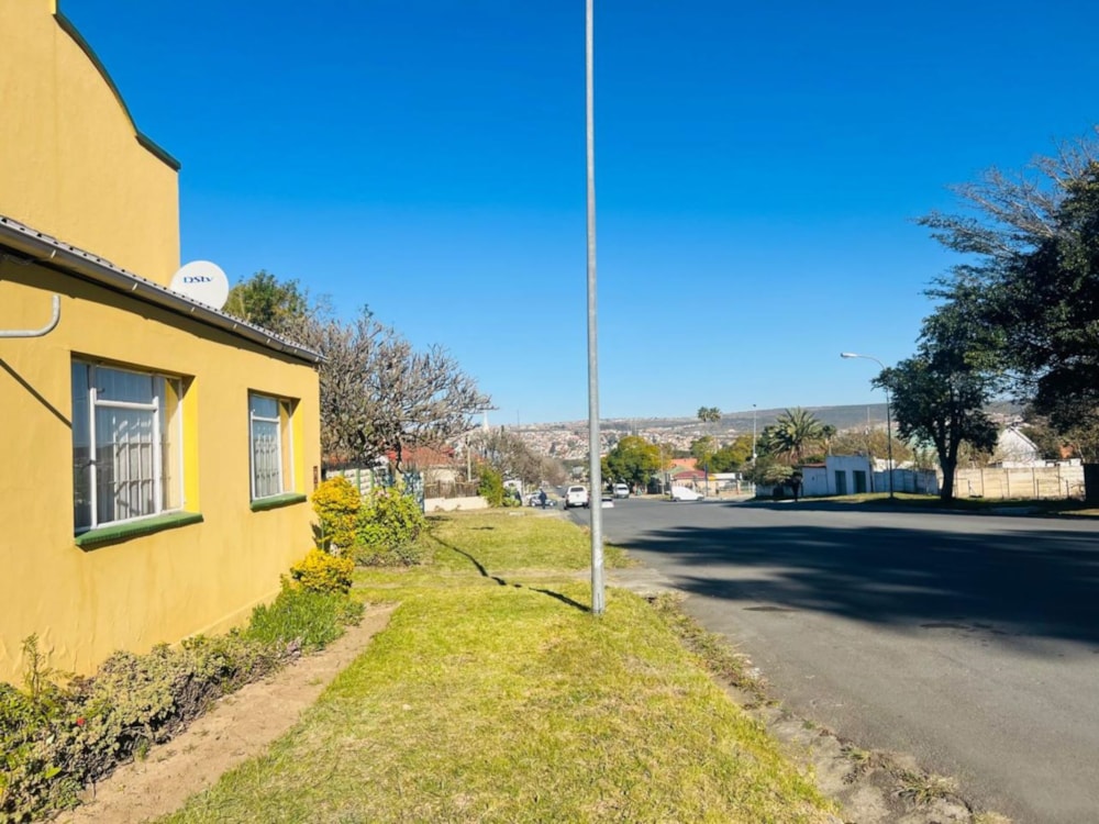 House for sale in King Williams Town (Qonce) - 1MH1668073 House for sale in King Williams Town (Qonce) - 1MH1668073