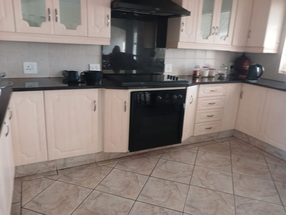 Double-storey house for sale in Reyno Ridge - 1WD1668134