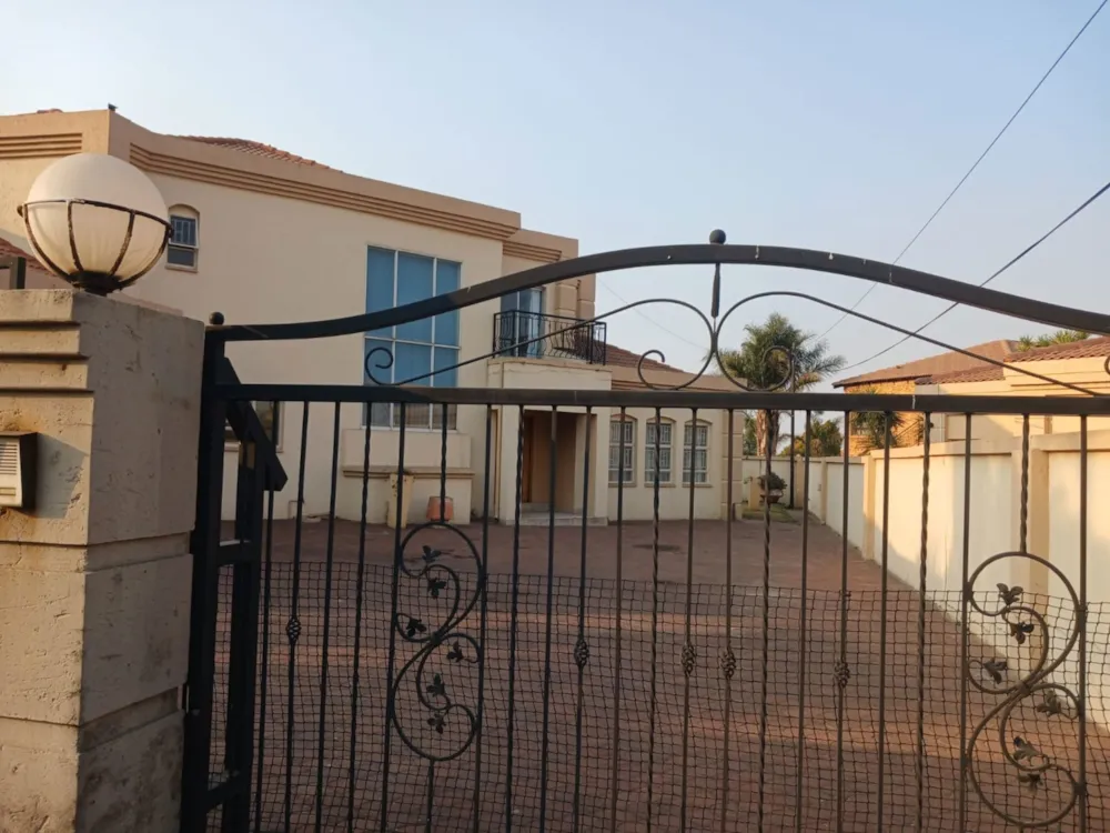 Double-storey house for sale in Reyno Ridge - 1WD1668134 Double-storey house for sale in Reyno Ridge - 1WD1668134