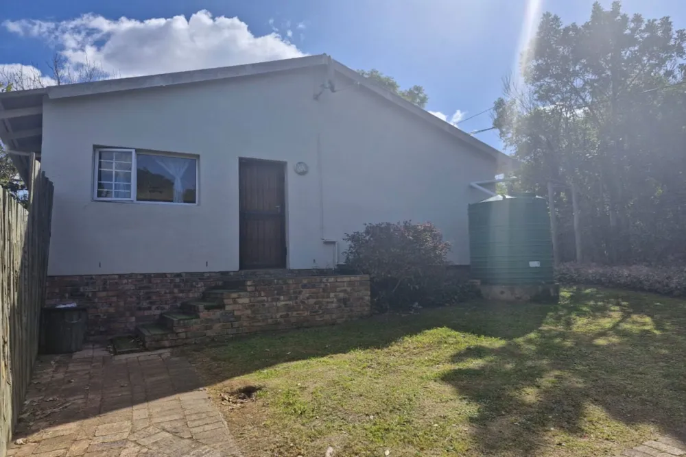 Garden apartment to rent in West Hill, Grahamstown, Makhanda - 1GC1751829