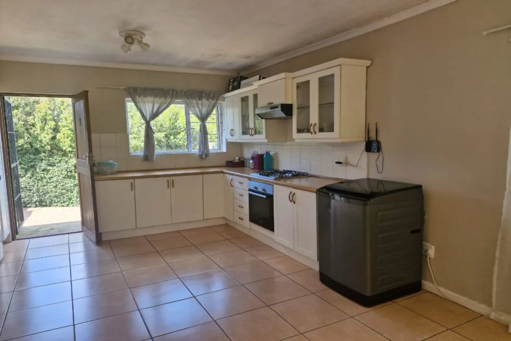 Garden apartment to rent in West Hill, Grahamstown, Makhanda - 1GC1751829
