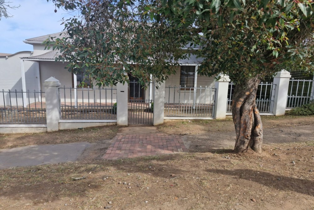 House to rent in West Hill, Grahamstown, Makhanda - 1GC1710502 House to rent in West Hill, Grahamstown, Makhanda - 1GC1710502