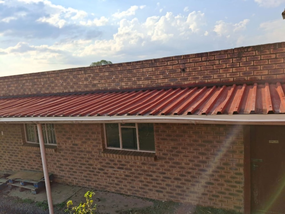Commercial business for sale in Ngqeleni - 1MH1668992 Commercial business for sale in Ngqeleni - 1MH1668992