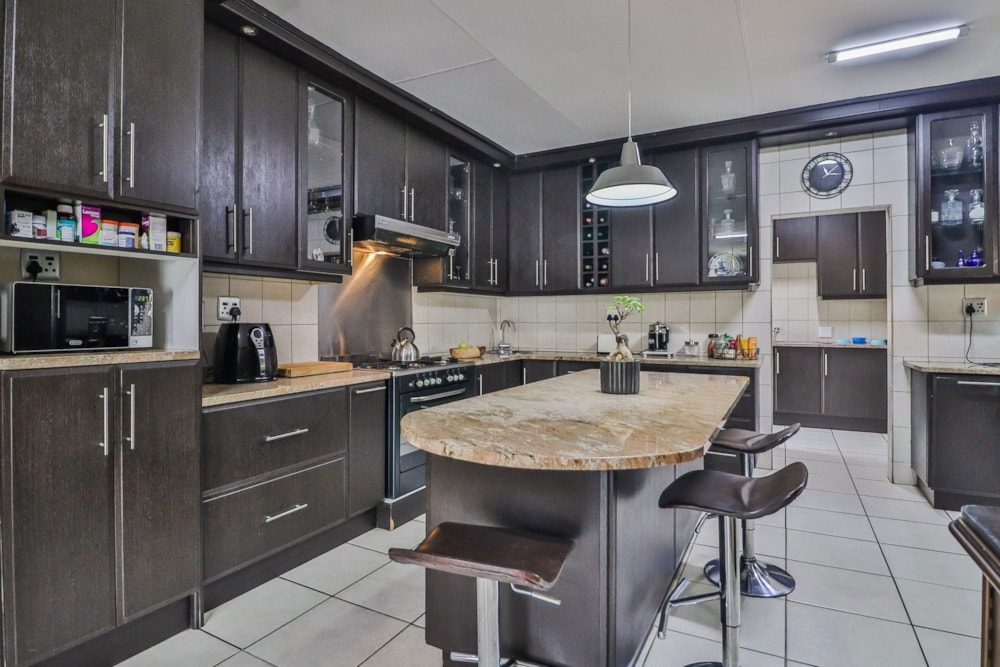 House sold in Kingsview - 1WR1669164 House sold in Kingsview - 1WR1669164