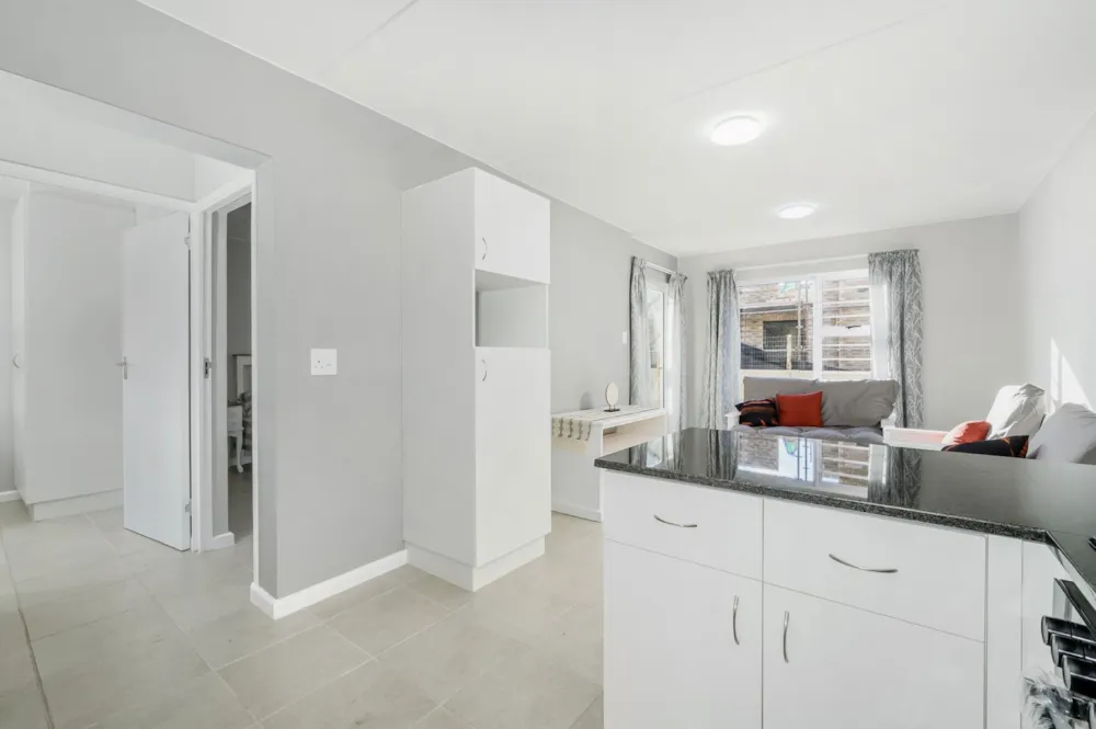 Apartment for sale in Fairview, Port Elizabeth, Gqeberha - 1PLZ1669496