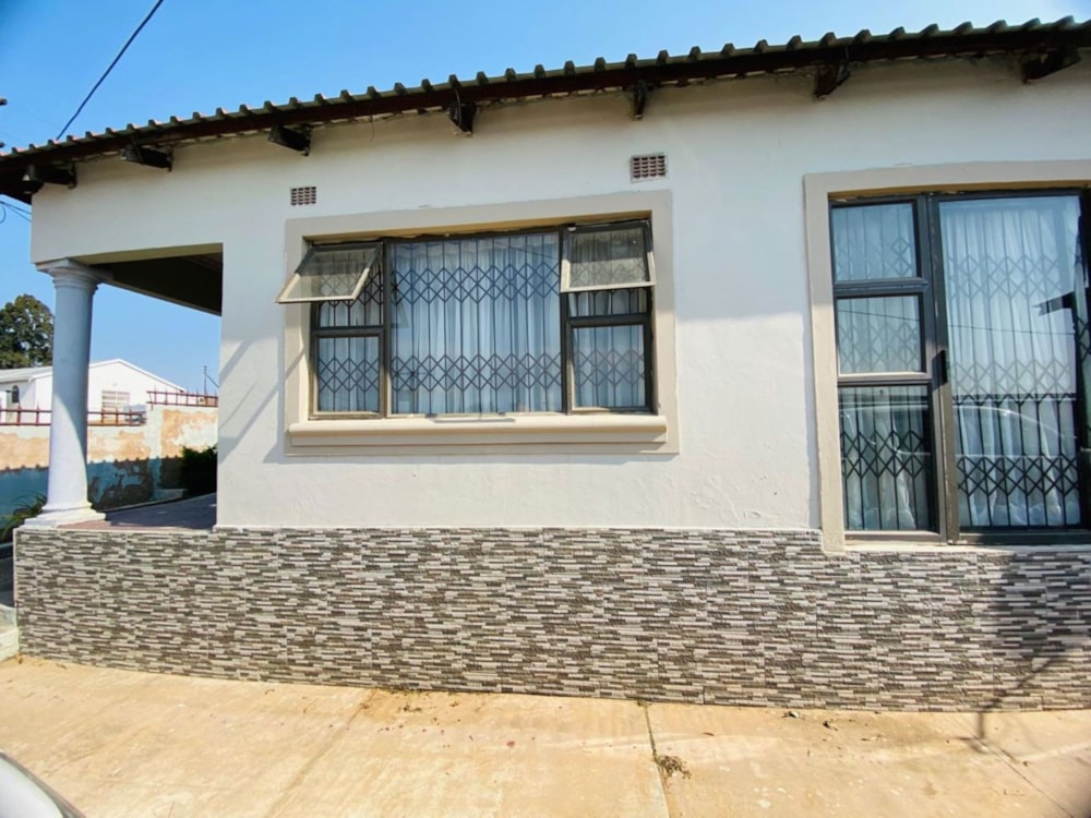 House for sale in Mthatha - 1MH1669580 House for sale in Mthatha - 1MH1669580