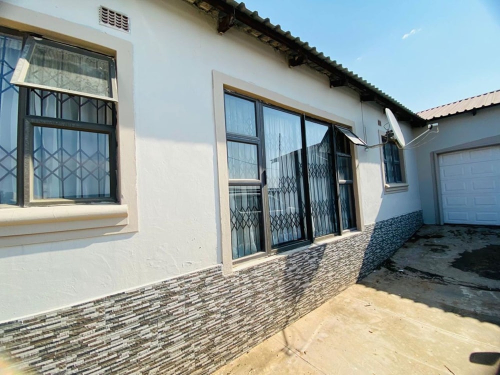 House for sale in Mthatha - 1MH1669580 House for sale in Mthatha - 1MH1669580