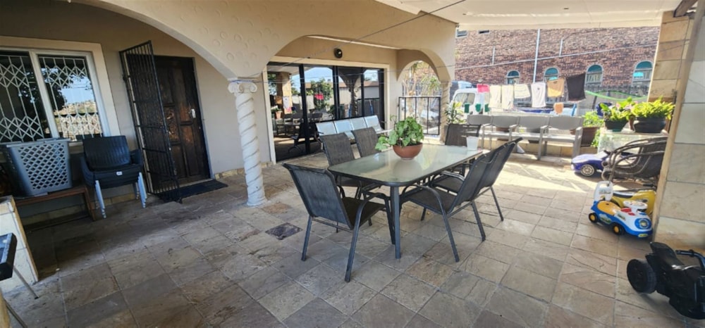 House for sale in Chatsworth, KwaZulu-Natal - 1WP1669831 House for sale in Chatsworth, KwaZulu-Natal - 1WP1669831