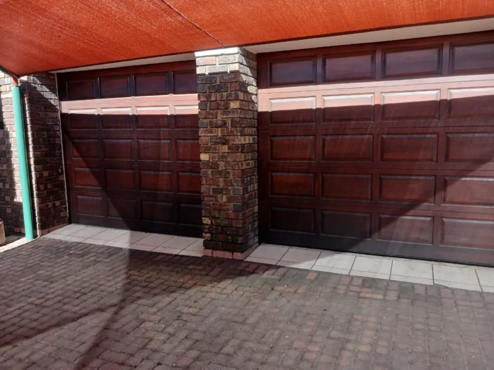 Double-storey house for sale in Die Heuwel - 1WD1669847 Double-storey house for sale in Die Heuwel - 1WD1669847